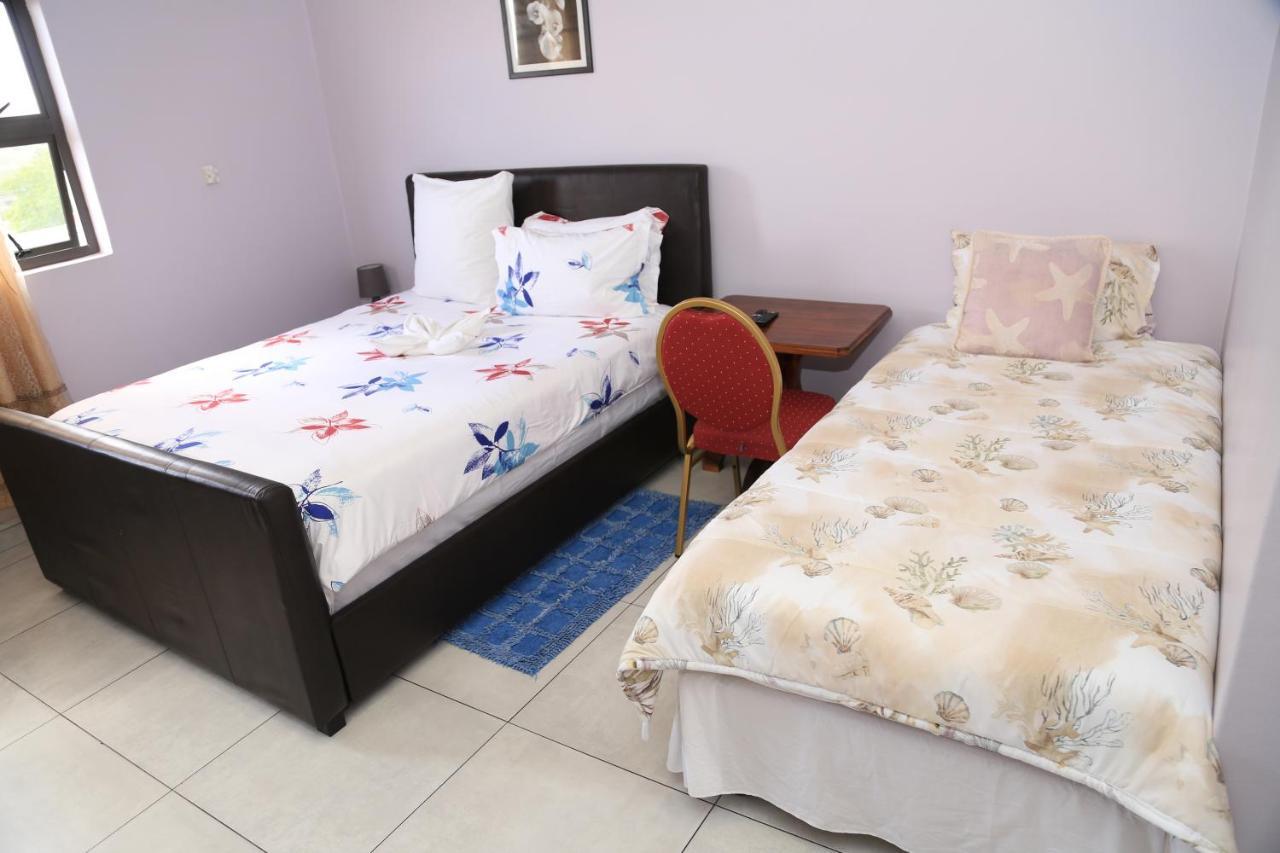 Coco Palm Bed & Breakfast Windhoek Exterior foto